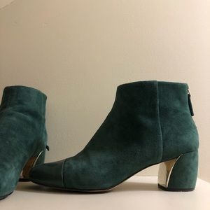 Suede green Nine West booties